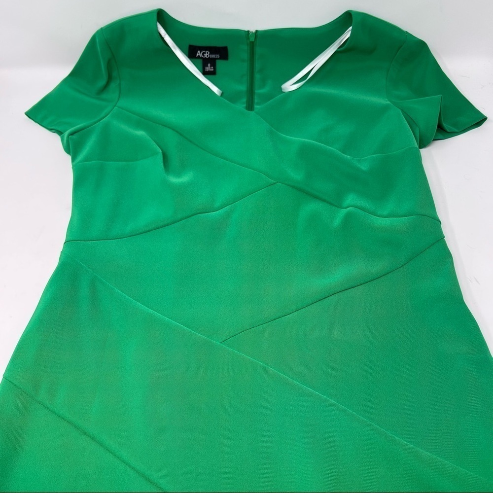 AGB Women’s Kelly Green V-Neck Short Sleeve Knee Length Career Dress Size 8 NWT - Picture 13 of 13